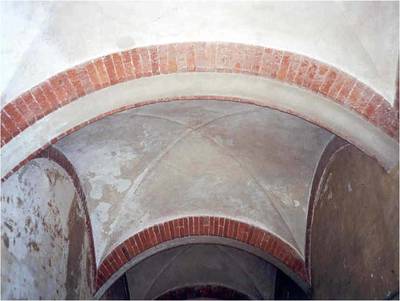Vaulted masonry roof, Italy (S. Brzev)