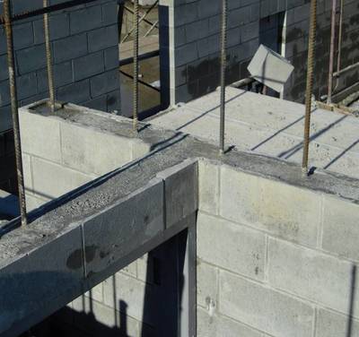 Concrete block masonry construction with steel reinforcement, Canada (B. McEwen)