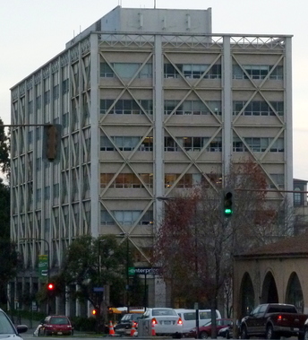 LFBR_University Hall_Berkeley_USA_1